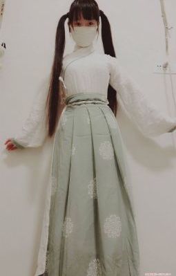 丰满的女秘书_国产剧电视剧在线观看